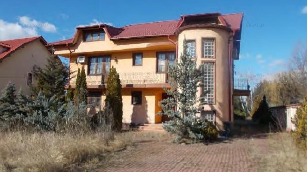 Casa P+E+M 483 mp + Teren 1000 mp, Gageni - Prahova