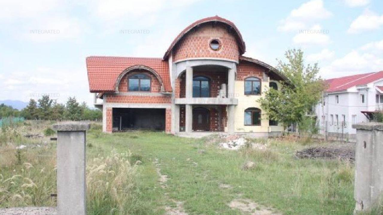 Negresti Oas, Satu Mare - Vila `la rosu``