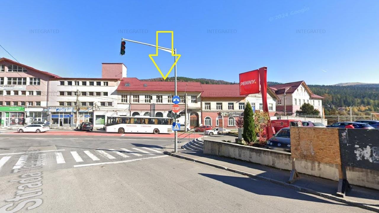 Hala (fosta cantină) + Birouri S+P+M 700mp - ULTRACENTRAL - BUSTENI