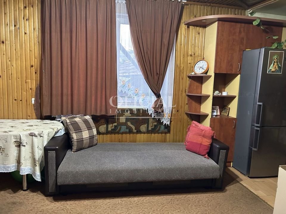 Casa individuala | 3 Parcari | Curte | Zona Avram Iancu | Floresti