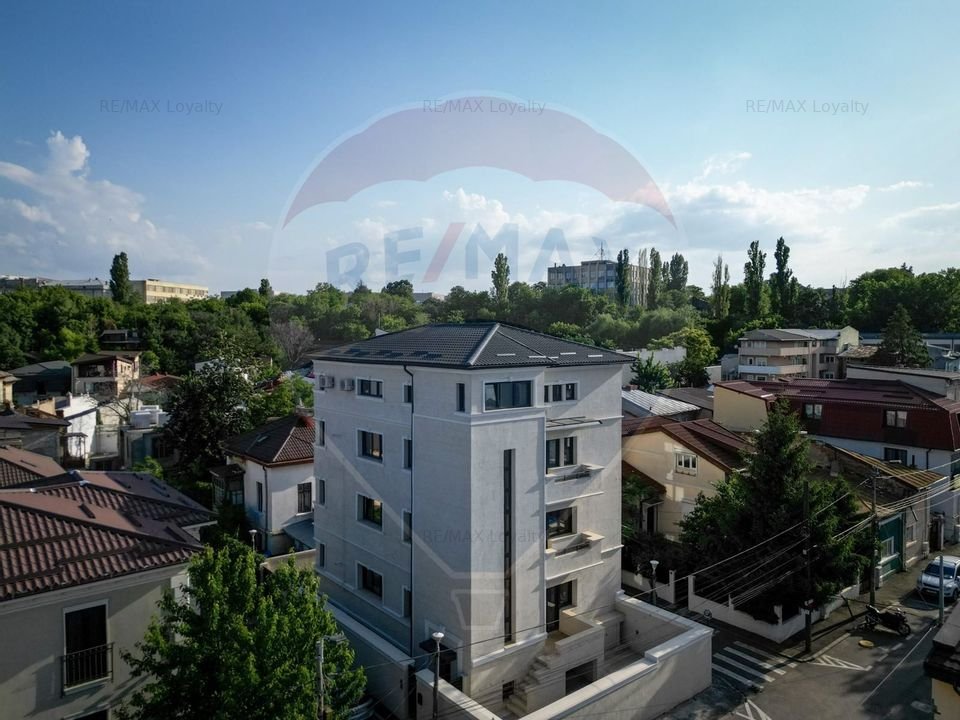 De vanzare Apartament duplex lux 7 cam in zona Unirii/Pta Constitutiei