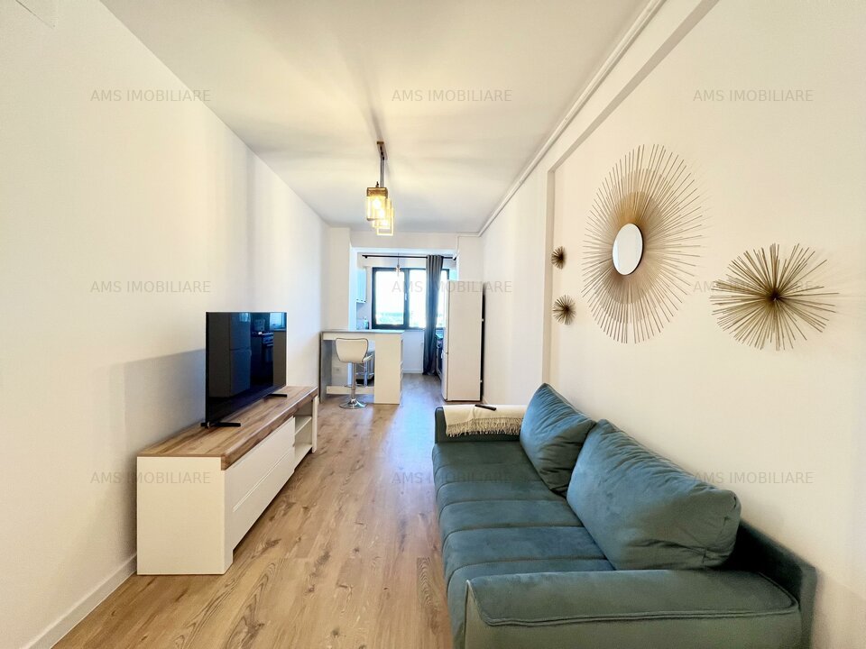 NOU / COMPLET MOBILAT SI UTILAT