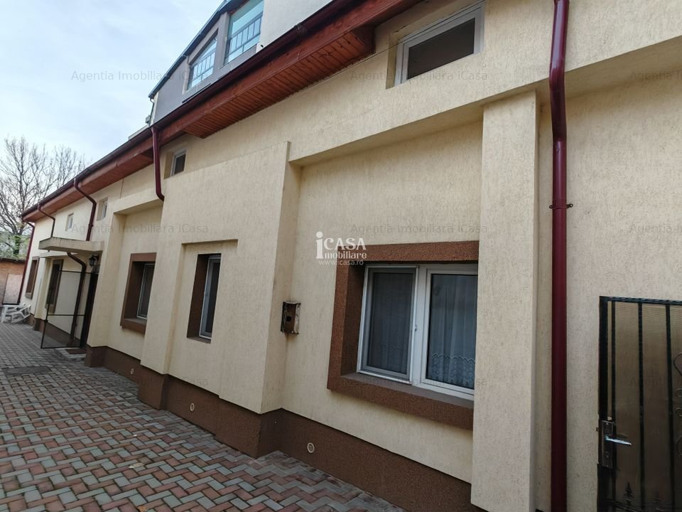 Casa P+M, zona Gradina Botanica
