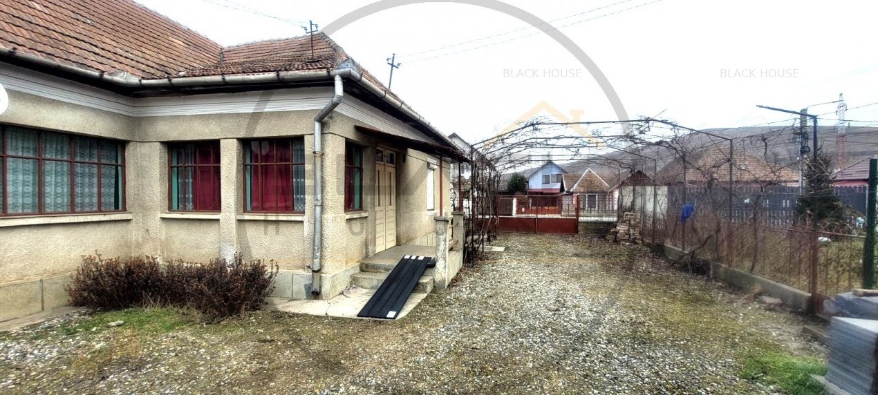 Casa cu teren 707 mp, Apahida Zona exclusiv de Case