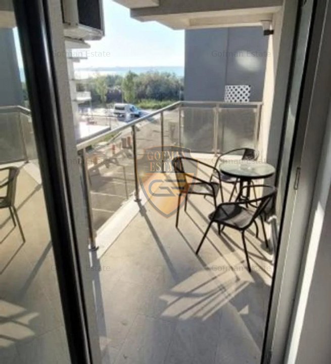 2 Cam, Mamaia, Summerland