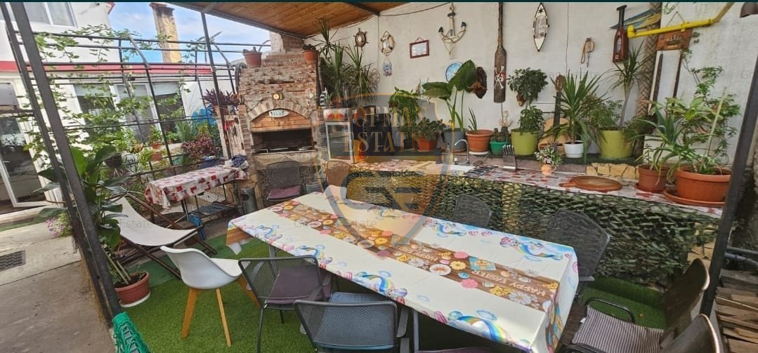 Vila cu regim P+1+M de inchiriat integral sau partial - Ovidiu, Constanta