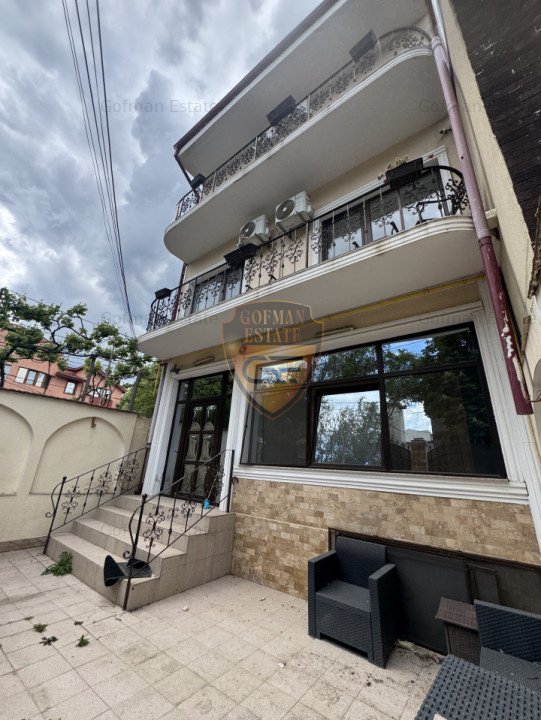 Vila Parter + 2 Etaje, Faleza Nord, 500 mp Utili