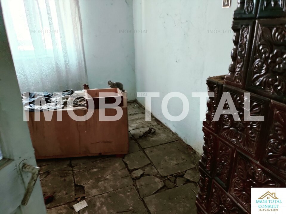Casa Budeasa de renovat, teren 807 mp, toate utilitatile