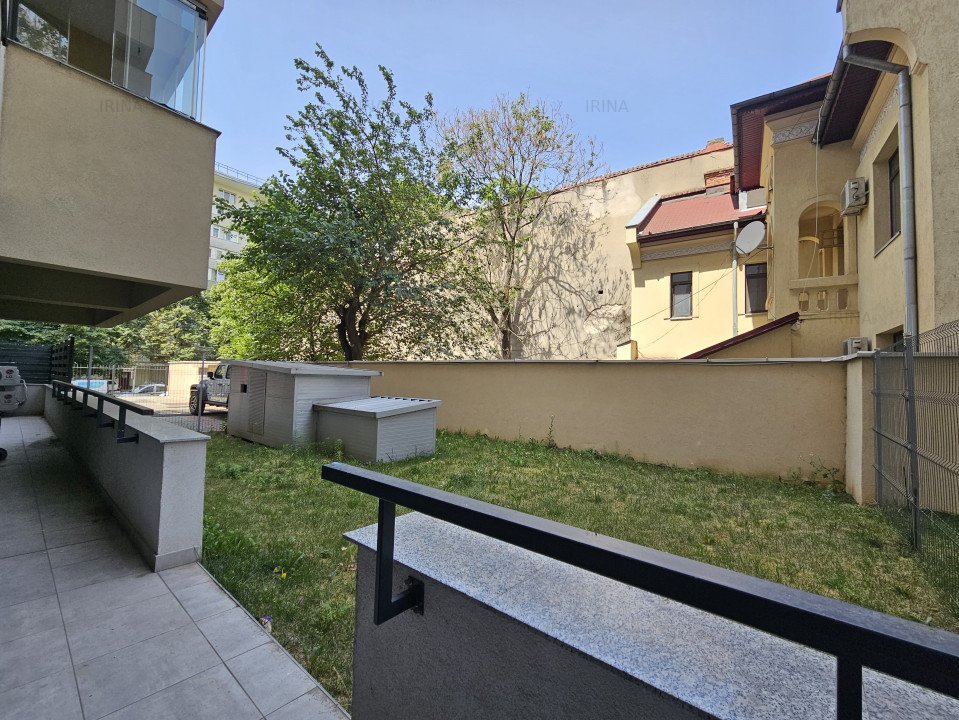 Vanzare apartament 4 camere cu gradina | 2 parcari | bloc 2019 | Titulescu
