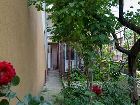 Casa de vânzare 3 camere, în Bucureşti, zona Andronache