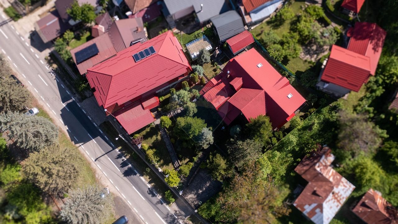 Oferta - Vanzare casa de vacanta si pensiune in Slanic Prahova
