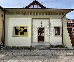 Casa de închiriat 4 camere, în Bacău, zona Central
