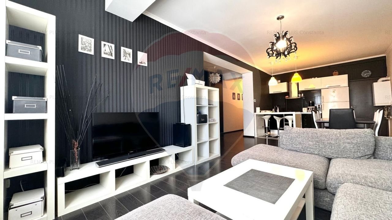 Apartament cu 3 camere de vanzare, vedere la mare, Mamaia Nord