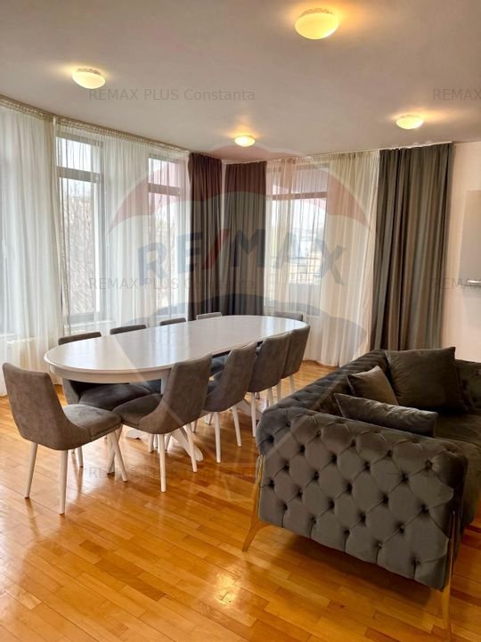 inchiriere  Penthouse Premium,  ultracentral Bulevardul Mamaia, 300 mp
