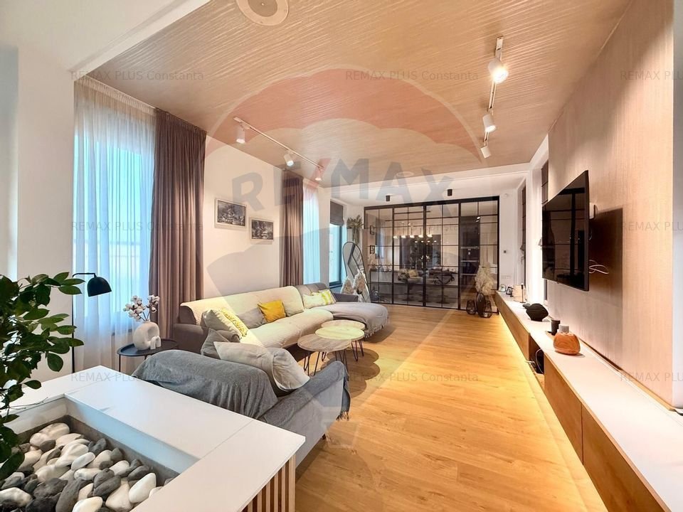 Vila cu 8 camere de inchiriat in Lumina, Jud. Constanta