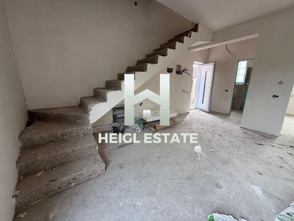 Duplex cu 3 camere la asfalt Sinandrei