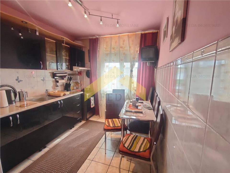 Apartament 2 camere de vanzare zona Gradiste