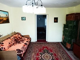 Casa de vânzare 4 camere, în Bacău, zona Şerbăneşti