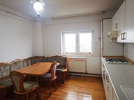 Apartament de vânzare 4 camere, în Timisoara, zona Simion Barnutiu