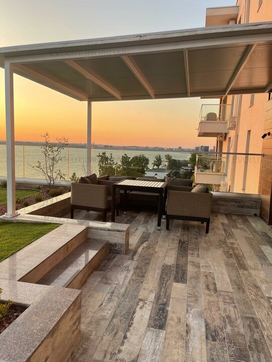 Mamaia Butoaie-apartament 4 camere terasa generoasa cu vedere lac parcare