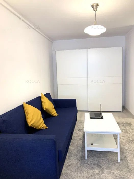 Apartament de 2 camere, centrala proprie, parcare, Hils Palldy