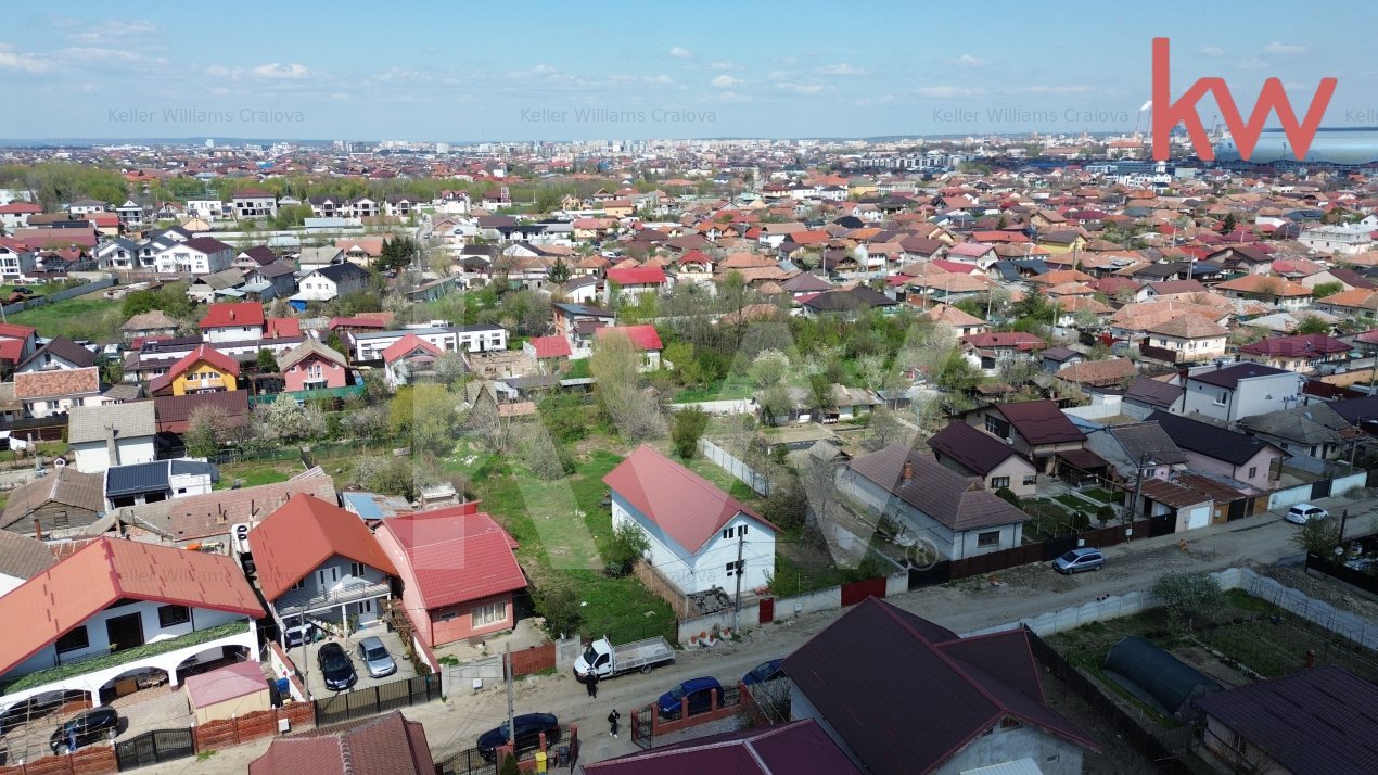 Casa parter si mansarda, teren 575 mp - str Gorjului Craiova, Ocazie de Paste!