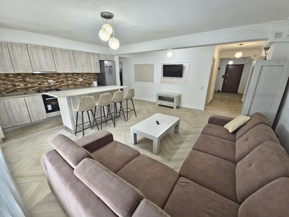 Mamaia Central 3 camere spatios Termen lung