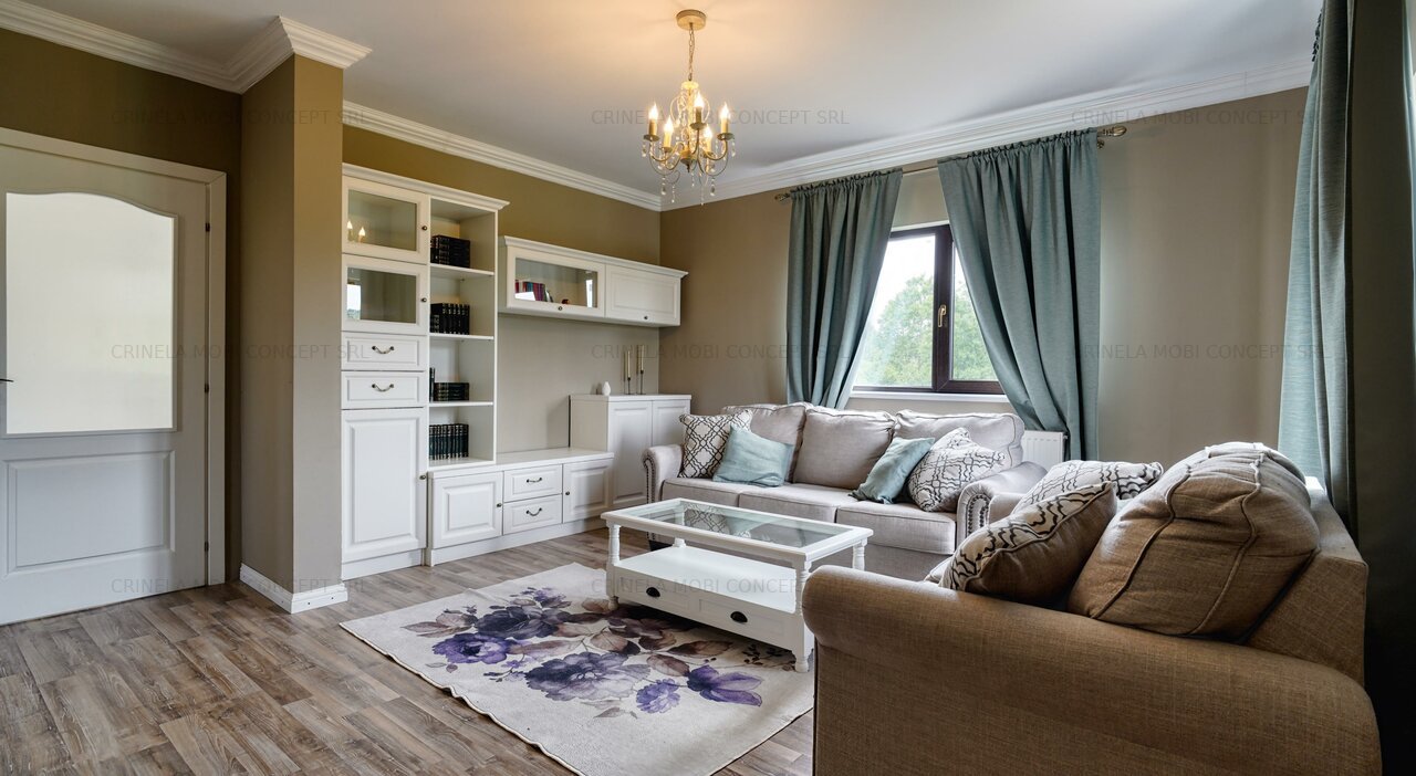 Casa/vila cocheta cu 4 camere, Persani jud Brasov.