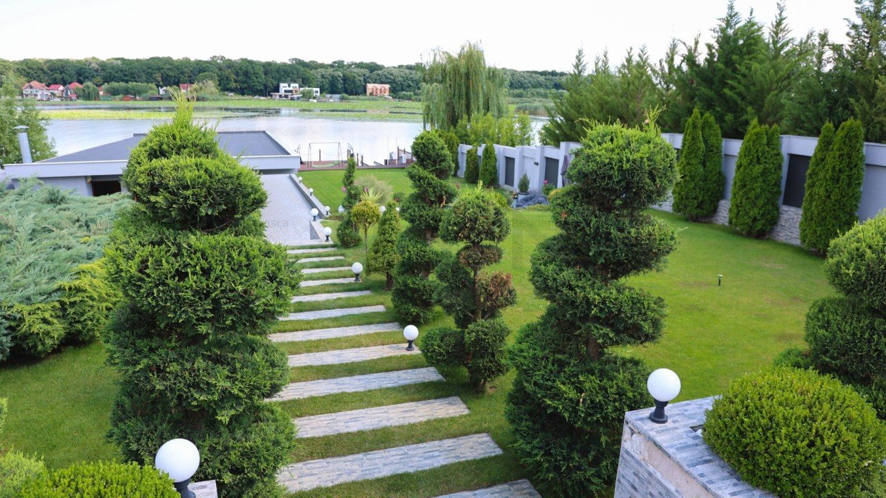 REV2003567 Snagov - Vila UNICAT cu deschidere la lac