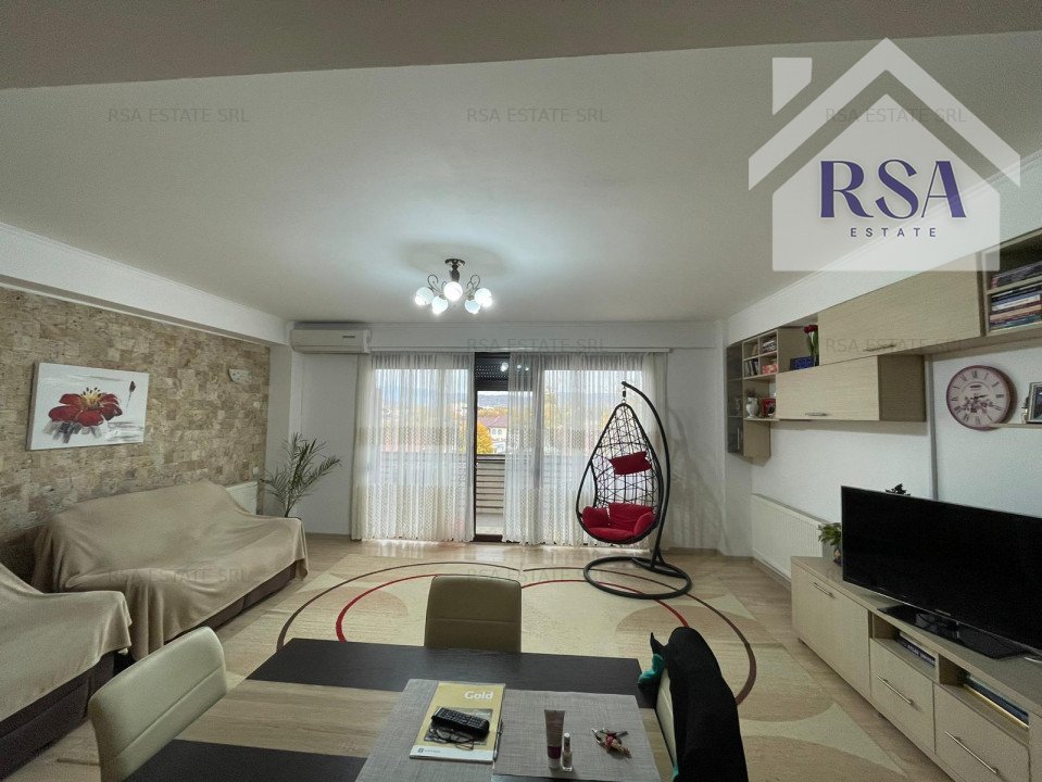 Apartament 4 camere de vanzare Ramnicu Valcea