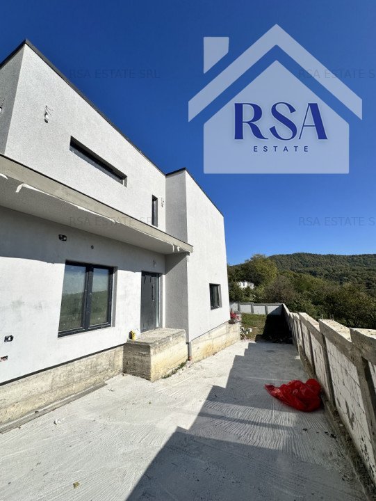 Casa moderna de vanzare priveliste Panoramica Rm Valcea