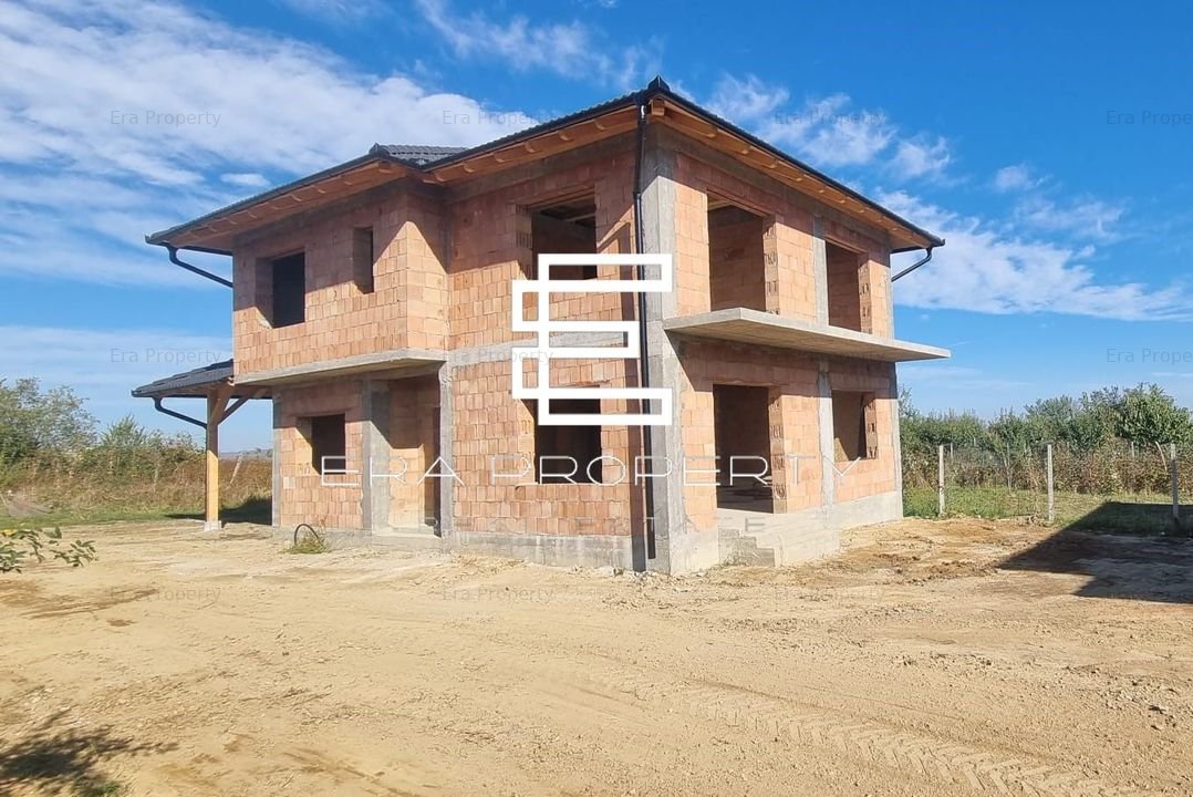 Casa individuala teren 326 mp, intabulata , Poplaca