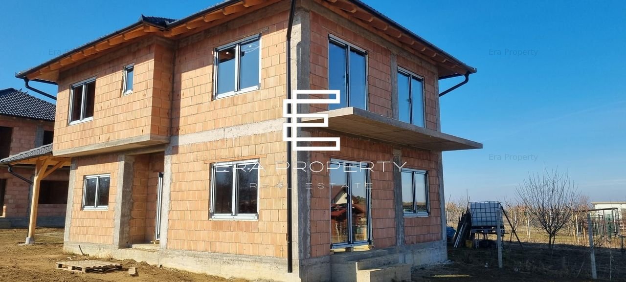 Casa individuala LA CHEIE teren 326 mp, intabulata , Poplaca