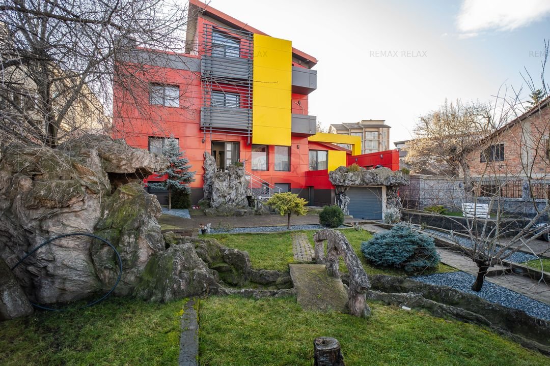 Ocazie: Casa / Spatiu Comercial 500mp de Inchiriat, Sos. Bucium Iasi