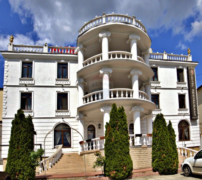Hotel / Pensiune cu 22 camere, piscina si terasa