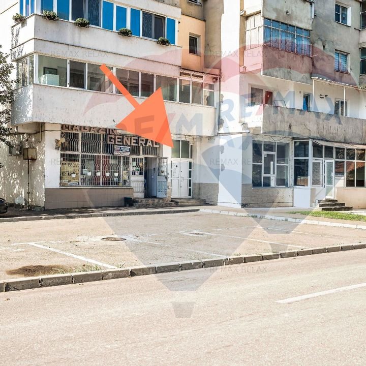 Spatiu comercial de 158 mp de vanzare in Roman