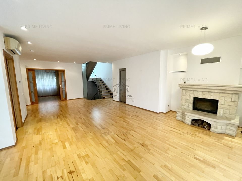 VILA CU 7 CAMERE IN COMPLEX REZIDENTIAL IN IANCU NICOLAE