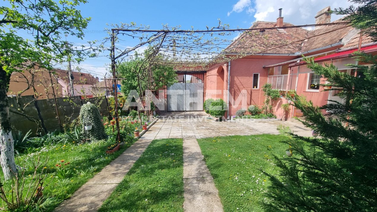 Casa 5 Camere + Curte si Gradina