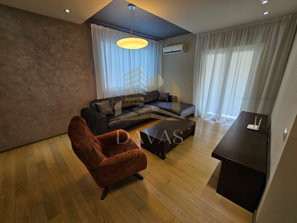 Vila de Lux in Gruia - Oferta premium de inchiriere | 6 Parcari
