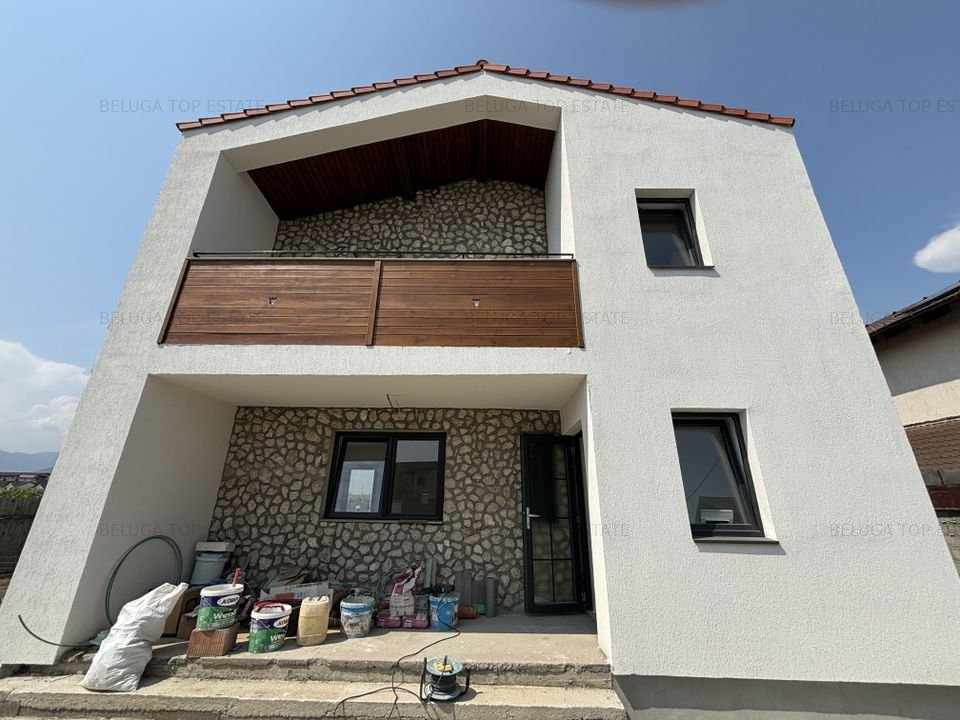 Casa Duplex de Vanzare in Sanpetru - Langa Oras