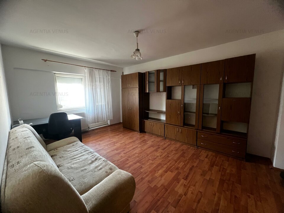 Apartament 2 Camere în Cartier Mv2, et. 3, decomandat la numai 59.500E