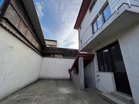 Casa de vânzare 8 camere, în Bucureşti, zona Andronache