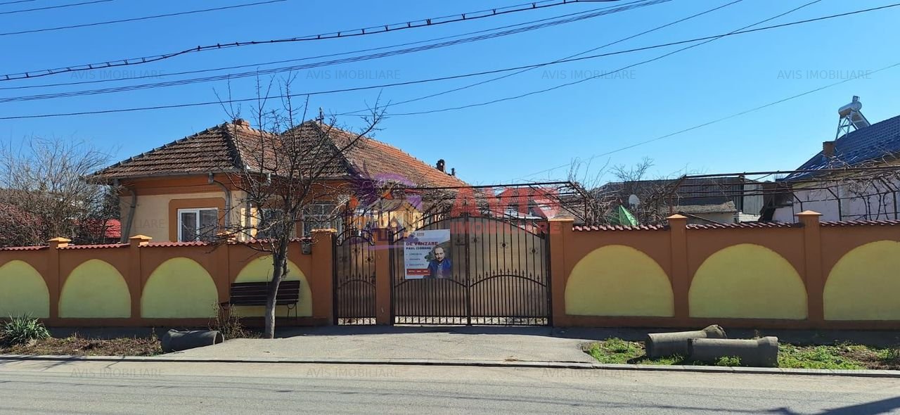 Casa de vanzare in cartierul Popoveni