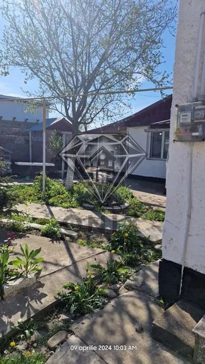 Casa si teren 5000 mp  Floresti Prahova