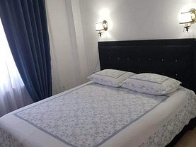 Apartament de vânzare 3 camere, în Satu Mare, zona Carpaţi 2