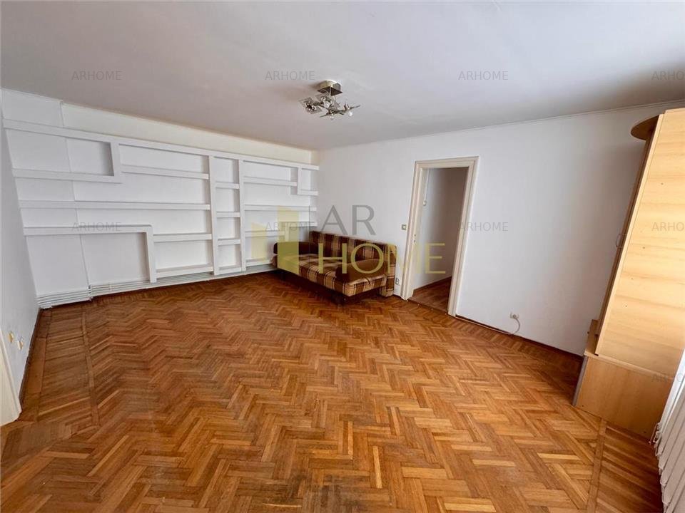 Casa 3 camere pentru activitati comerciale sau cazare muncitori, Ploiesti, zona