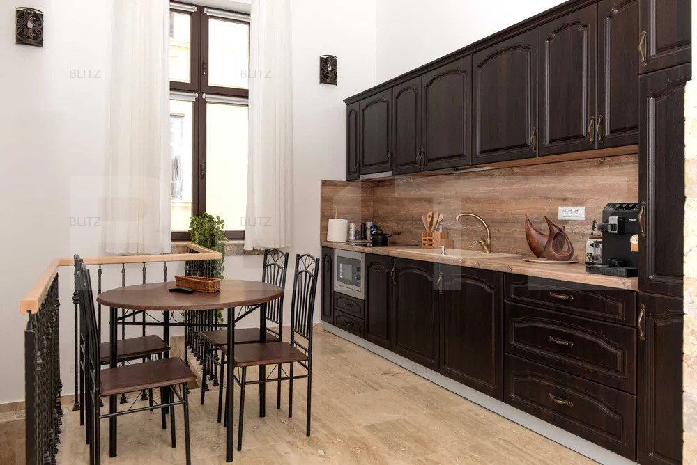 Apartament in stil medieval 2 camere, 55mp, ultracentral, strada Avram Iancu