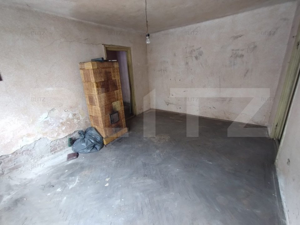 Apartament 2 camere,45 mp,parter,renovabil,oras Nasaud,zona centrala