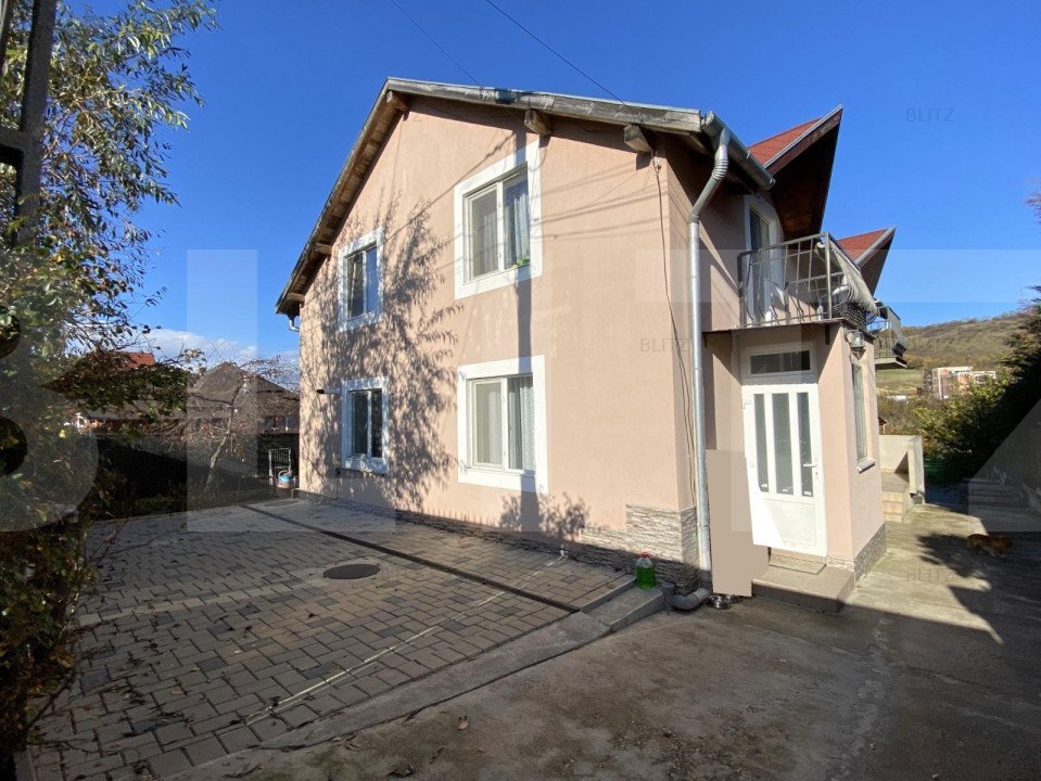 Casa compusa din 2 corpuri, 6 camere, 500 mp teren, Chinteni