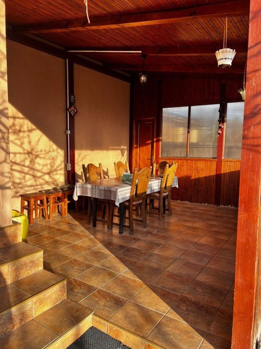 Vila superba, 2356 mp teren, Calinesti